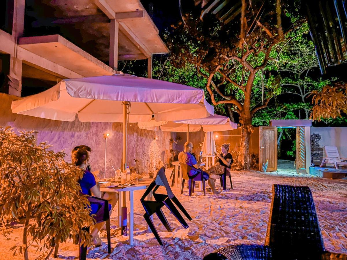 Leisure Inn Guest House Bodufolhudhoo Bagian luar foto