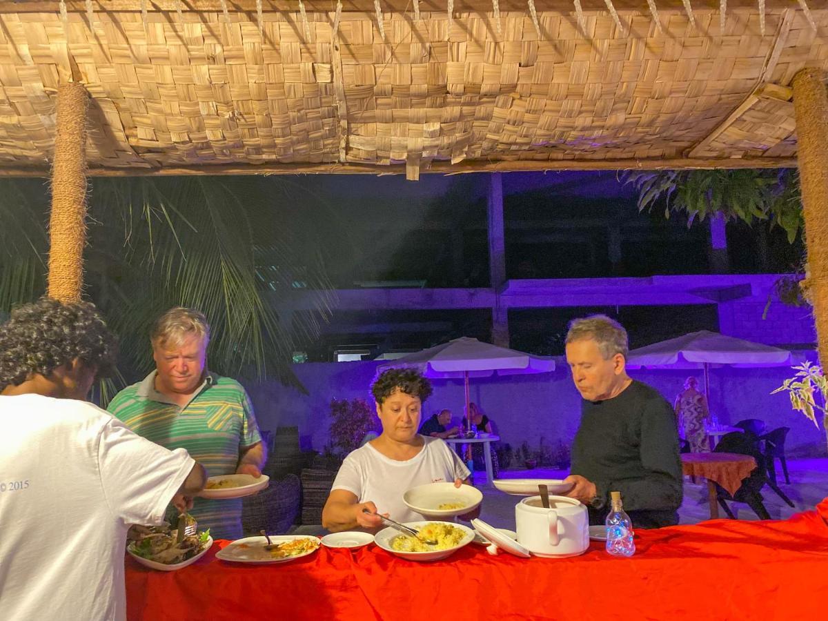 Leisure Inn Guest House Bodufolhudhoo Bagian luar foto