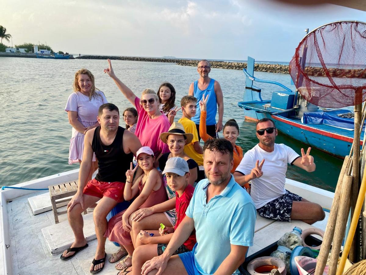 Leisure Inn Guest House Bodufolhudhoo Bagian luar foto